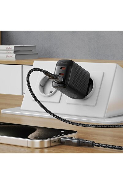 Acefast PD67W Destekli 2X USB-C + USB-A 3 Port Hızlı Şarj Aleti GaN Destekli Güç Adaptörü - A108