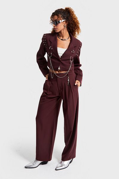 its basic Women's Burgundy Color Accessory Detailed Loose Cut Woven Fabric Special Design Trousers