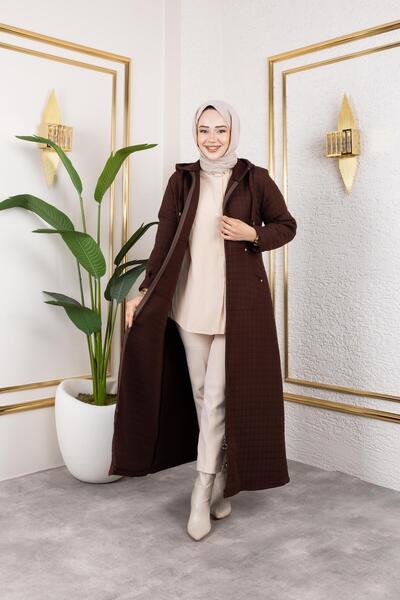 Hb Harma Time Butik Kadın Kapüşonlu Fermuarlı Cepli Kahverengi Kapitone Uzun Kap