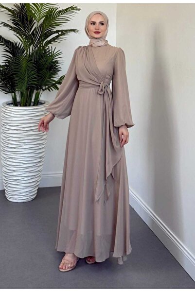 TESETTÜR AKBAŞ Yandan Bağcıklı Abiye Elbise