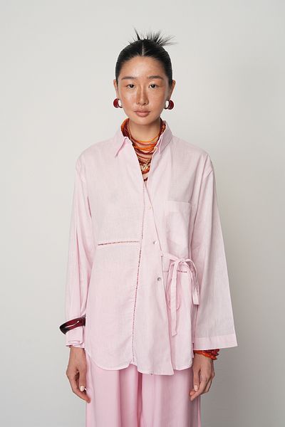 Orfeo Negro Women's Yandan Tie-Up Single Pocket Powder Color Shirt