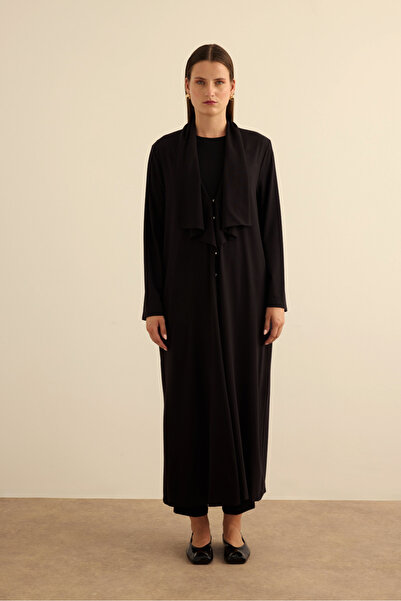 Aker Önden Düğmeli Yakası Geri Dönüşlü Örme Hırka