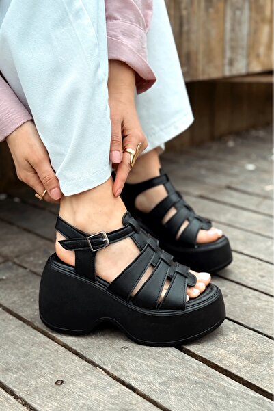 I Love Shoes Oneyas Matte Leather Women's Heeled Sandals Black