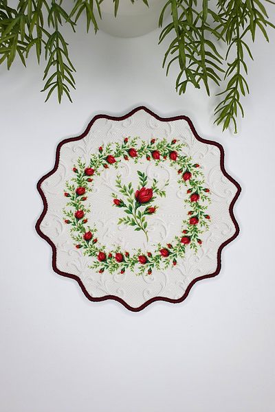 decofav Red Elegant Rose Patterned Embroidery Edge Fabric Cocktail Napkin 1 Piece
