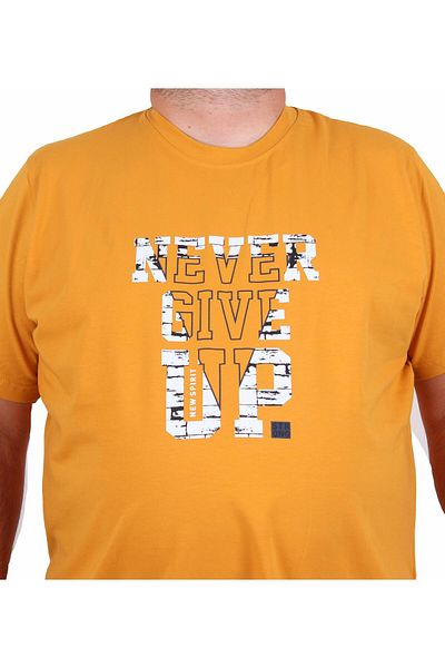 MocGrande Men's Plus Size Crew Neck T-Shirt Never Give up 25182 Mustard