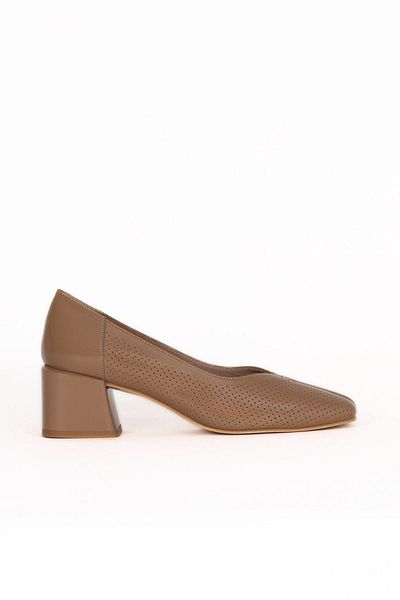 Bueno Shoes Camel Wrinkled Patent Leather Women's Heeled Shoes 33Wa7652