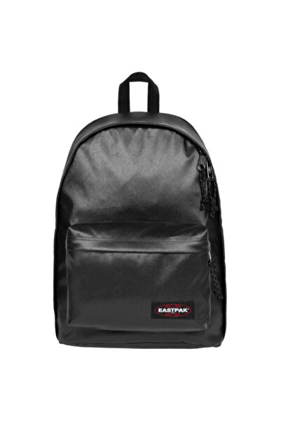 Eastpak حقيبة ظهر بحزام قابل للتعديل وسحاب للإغلاق خارج المكتب