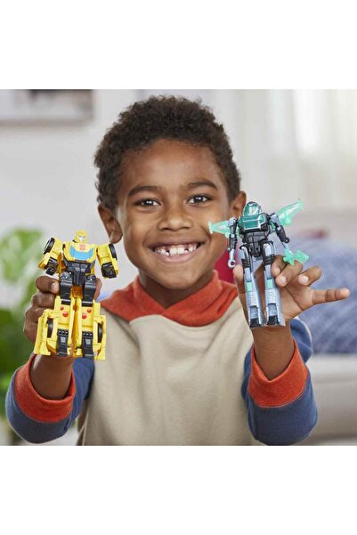 transformers Earthspark Bumblebee ve Mo Malto Dönüşen Figür Seti