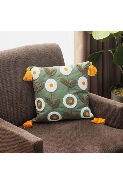 white guard Punch Embroidered Daisy Pattern Decorative Pillow – 43X43 Cm, Zippered, Filled