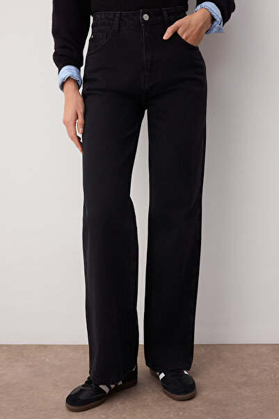 Trendyol Collection Siyah yüksek bel geniş paça dumanlı kot pantolon TWOAW24JE00075