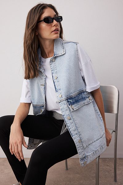 Kolekcia Trendyol Indigo košeľový golier vrecko detailne 100% bavlnená džínsová vesta bunda TCTAW22CK0006