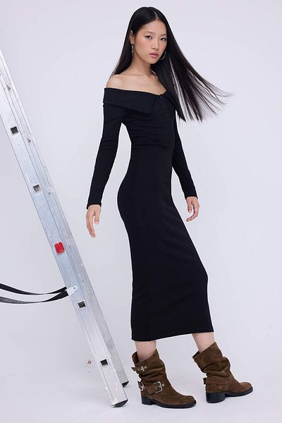 Trendyol Collection Teen Black Carmen Collar Bodycone/Fitted Ribbed Stretchy Straight Maxi Knitted Dress Twoaw26El00061