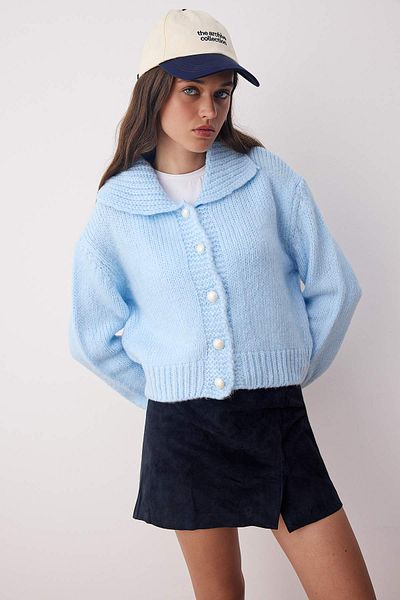 Trendyol Collection Blue Oversize/Wide Fit Crop Knitwear Cardigan Twoaw26Hi00179
