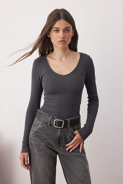 Trendyol Collection Antracit-roz Pachet de 2 bluze tricotate elastice din bumbac cu decolteu în V, ajustate/îmbrăcăminte TWOAW24BZ00068
