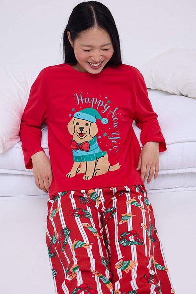 Trendyol Collection Teen Red Top Knitted Bottom Woven Dog Printed and New Year Themed Pajamas Set Thmaw26Pt00044