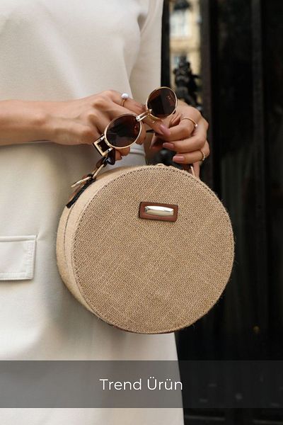 Madamra Straw Round Women's Shoulder Bag – Summer Bohemian Style Cross Strap Model