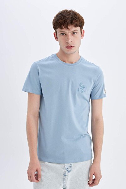 DeFacto %100 Pamuk Slim Fit Dar Kesim Bisiklet Yaka Baskılı Kısa Kollu Tişört C3946AX24SM
