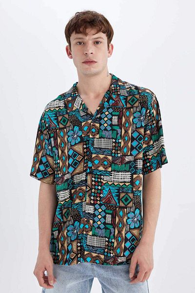 DeFacto Regular Fit Sommer Apaş Kragen gedruckt Viskose Kurzarm Shirt C7687ax24sm