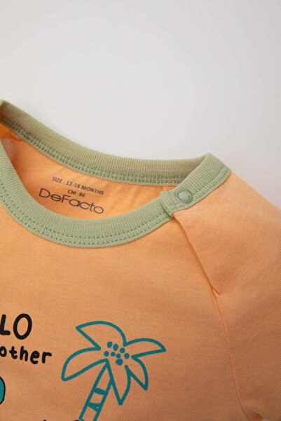 DeFacto Neugeborener Baby-Body aus gekämmter Baumwolle mit Rundhalsausschnitt und Dinosaurier-Aufdruck für Jungen C8326a524hs