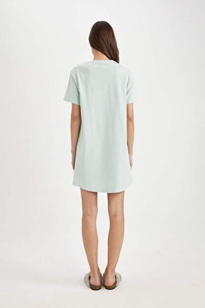 DeFacto Regular Fit Baskılı Bisiklet Yaka Kısa Kollu Gecelik-Fall in Love B8735AX24SM