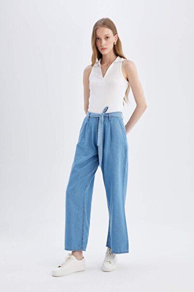 DeFacto Wide Leg Yüksek Bel Kuşaklı Geniş Paça Uzun Jean Pantolon D2433AX24SM