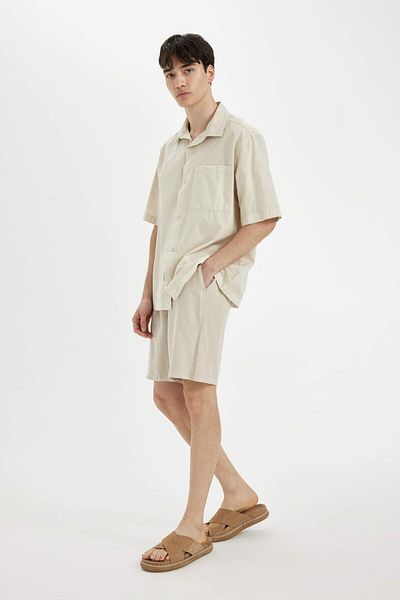 DeFacto Regular Fit Basic Straight Shorts with Pockets C7591Ax24Sm