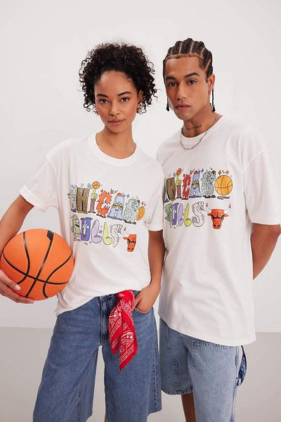 DeFacto DeFactoFit NBA Chicago Bulls Boxy Fit Crew Neck Short Sleeve T-shirt B9884AX24SM