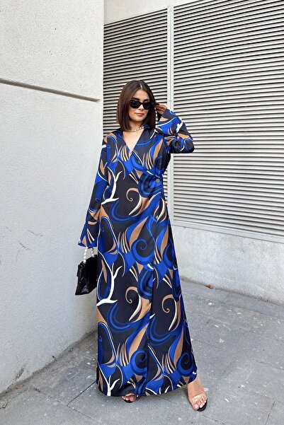 NEW LAVİVA Kadın Saks & Siyah Kruvaze, Düğme Detay, Yırtmaçlı, Beli Kuşaklı, Geniş Manşet, Salaş, Uzun Elbise