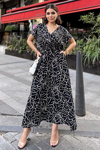 NEW LAVİVA Siyah & Beyaz Desenli Kısa Kol, Kruvaze Beli Lastikli Önden Yırtma...