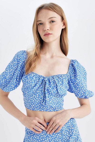 DeFacto Fitted Round Neck Printed Maroccan Short Sleeve Blouse D0911AX24SM