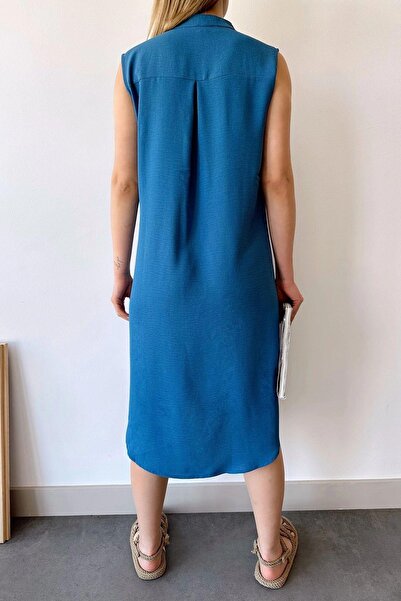 NEW LAVİVA Kadın İndigo Kolsuz, Dik Yaka, Düz Renk Desen, Tek Cepli, A-line Kesim, Düğme Detaylı Midi Elbise