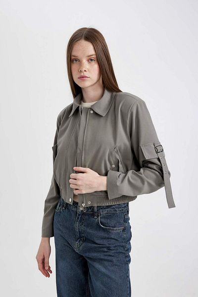 DeFacto Shirt Collar Basic Plain Zipper Bomber Jacket with Snap Pockets C4542Ax24Sp
