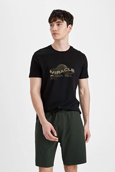 DeFacto Regular Fit Düz Paça Cepli Basic Düz Şort B8792AX24SM