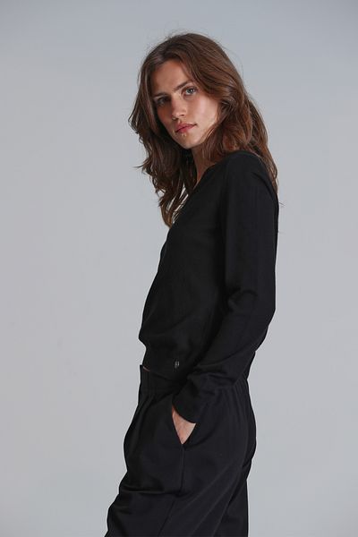 Lufian Women's Black Virginia Sweater
