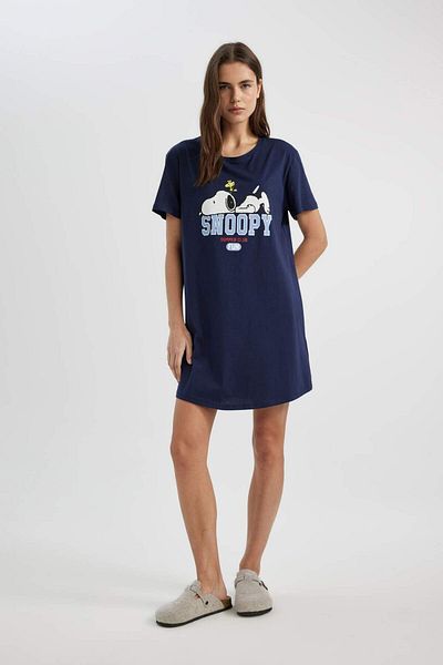 DeFacto Fall in Love Snoopy нощница с кръгло деколте и къс ръкав B8695AX24SM