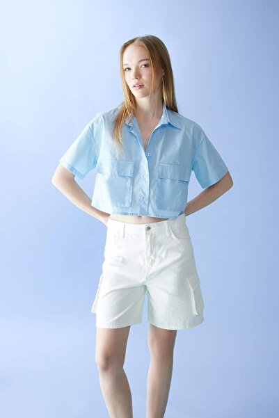 DeFacto Coool Oversize Geniş Kalıp Cep Detaylı Crop Kısa Kollu Gömlek C0739AX24SP