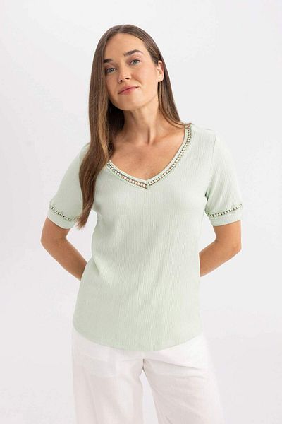 DeFacto V-Neck Short Sleeve T-Shirt C3964AX24SP