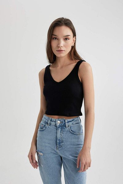 DeFacto V-Neck Ribbed Camisole Tank Top - B7028AX24SM