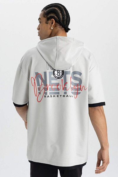 DeFacto Defactofit Nba Brooklyn Nets Oversize Wide Fit Hooded Short Sleeve T-Shirt B9898Ax24Sm