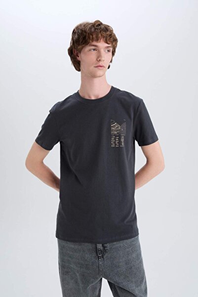 DeFacto %100 Pamuk Slim Fit Dar Kesim Bisiklet Yaka Baskılı Kısa Kollu Tişört C2131AX24SM