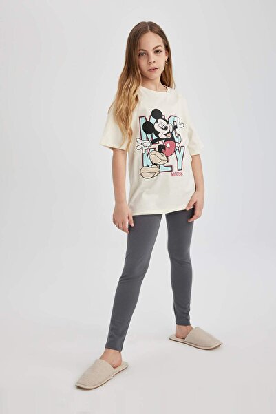 DeFacto Girls' Disney Mickey & Minnie Pajamas Set Oversize Wide Fit Crew Neck Short Sleeve Top Uzu