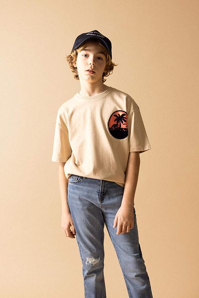 DeFacto Tricou cu mânecă scurtă cu imprimeu pentru băiat oversize cu decolteu lat B8892A824SM