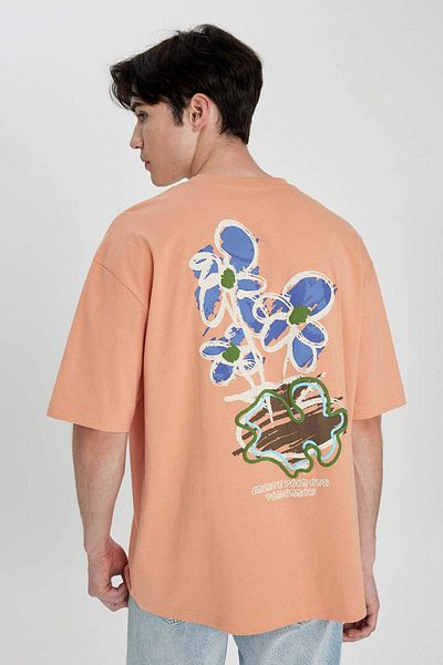 DeFacto Oversize Wide Fit Back Printed Crew Neck Short Sleeve T-Shirt B4646Ax24Sp