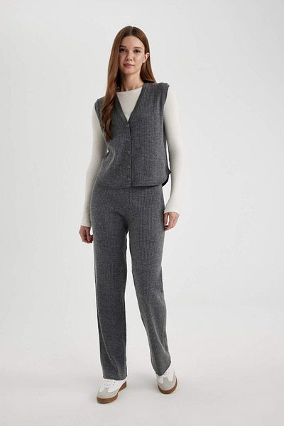 DeFacto Straight Fit Knitwear Trousers C2087ax24sp