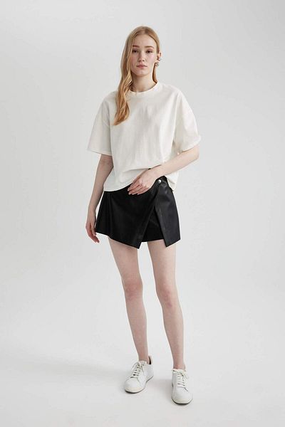 DeFacto Coool Loose Fit Basic Solid Short Sleeve T-Shirt Z9455Az24Sm