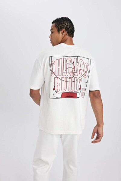 DeFacto Defactofit Nba Chicago Bulls Oversize Wide Fit Crew Neck Short Sleeve T-Shirt B3888Ax24Sp