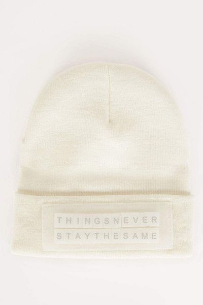 DeFacto Std Women's Classic Knitwear Beret - R7522Az23Wn with Interchangeable Text Detail