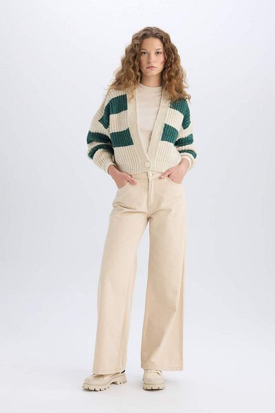 DeFacto Coool Oversize Wide Fit V-Neck Knitwear Cardigan U2527Az23Wn
