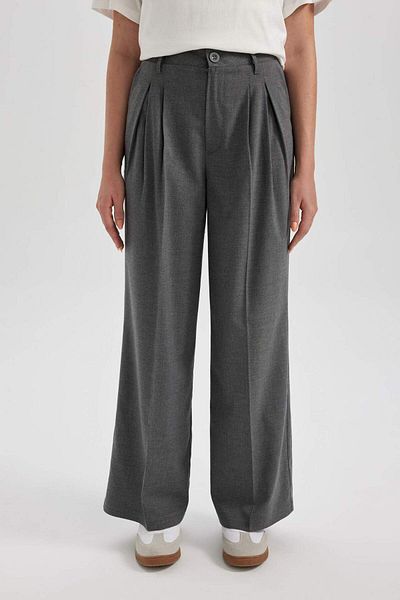DeFacto Wide Leg Wide Wide Leg Double Pleated Basic Plain Woven Classic Trousers B3586Ax23Wn