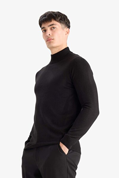 DeFacto Siyah Slim Fit Dar Kesim Yarım Balıkçı Yaka Basic Düz Triko Kazak R1127AZ23WN